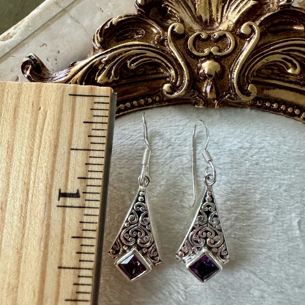 Elegant Silver and Amethyst Earrings (NF) - Picture 2 of 5